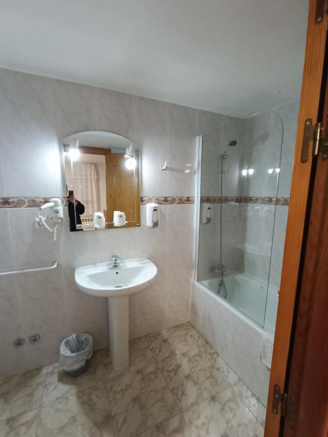Hostal Residencia Taray 세고비아 외부 사진